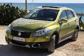 Suzuki SX4 S-Cross 2013 года