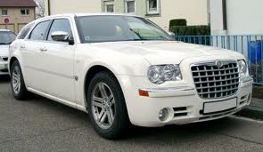 Солидный Chrysler 300C