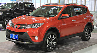 Toyota RAV4 2014 года