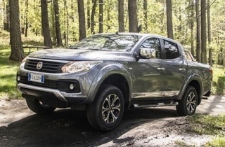 Пикап Fiat Fullback 2017 года