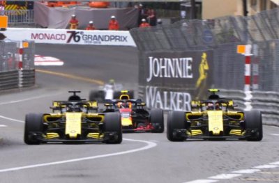 Карлос Сайнс-младший, Нико Хюлькенберг и Макс Ферстаппен на гонке Формулы-1 2018 года в Монако