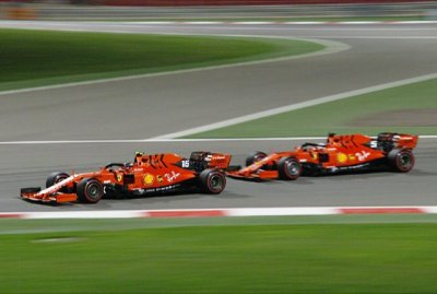 Шарль Леклер и Себастьян Феттель на гонке Формулы-1 209 года в Бахрейне