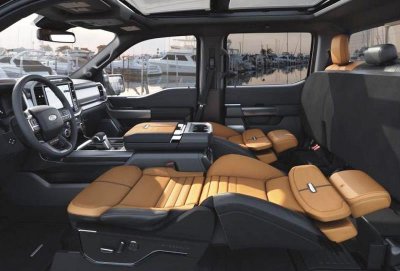 Раскладные кресла пикапа Ford F-150 2021 модельного года